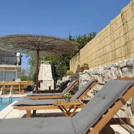 Nada Neum